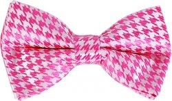 Daniel Ellissa Pink / Fuchsia Houndstooth 100% Silk Bow Tie / Hanky Set